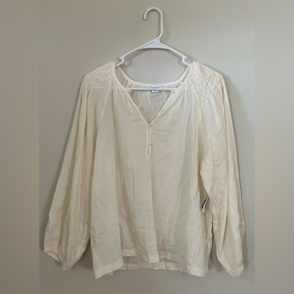 Women’s long sleeve blouse
